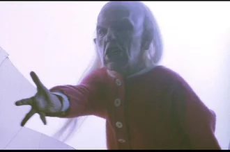 Imagen de "Fenómenos extraños III (Poltergeist III)" 10