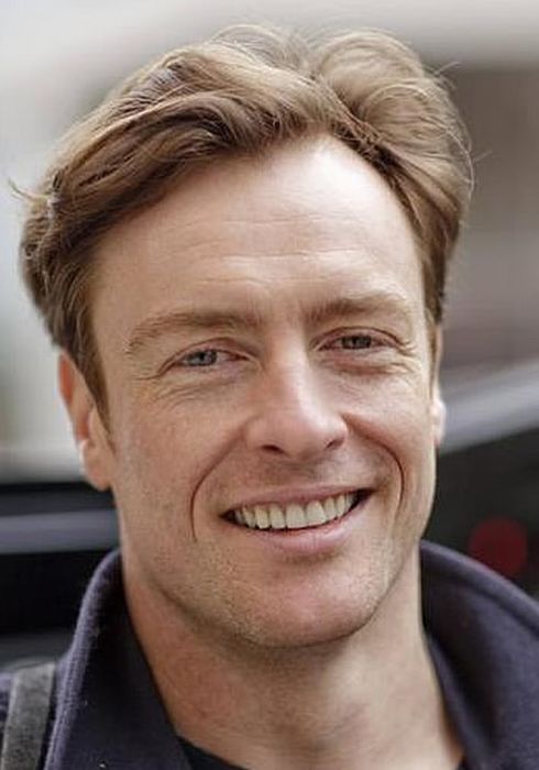 Toby Stephens